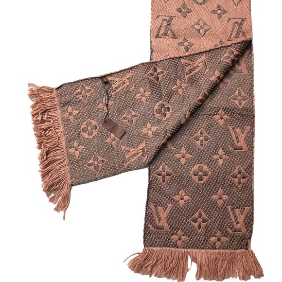 Louis Vuitton LV Dusty Rose Pink Gray Shine Monogram Logomania Scarf Pre-Owned - Picture 5 of 13